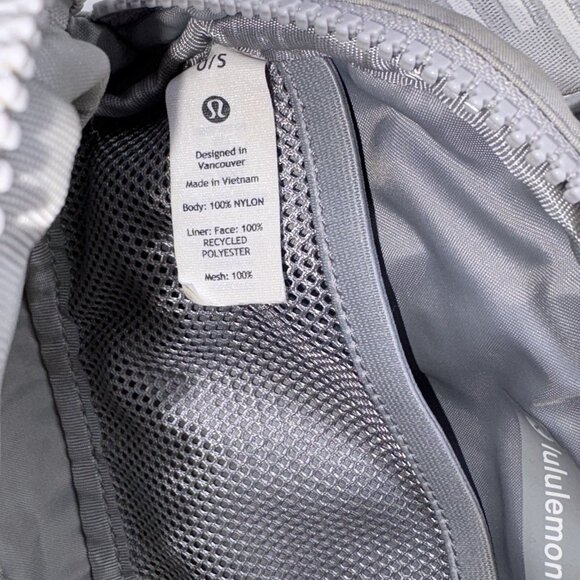 Lululemon Belt Bag Fanny Pack Crossbody Gray Logo On Strap - Picture 11 of 11